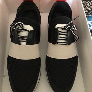 Steve Madden Tennis shoes
